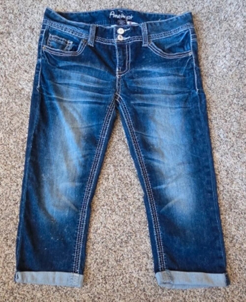 Amethyst Double Button Capri Jeans Distressed Acid Wash Thick Stitch Size 9